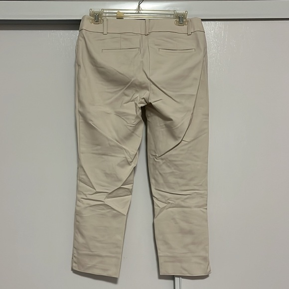 Loft capris - Picture 2 of 3